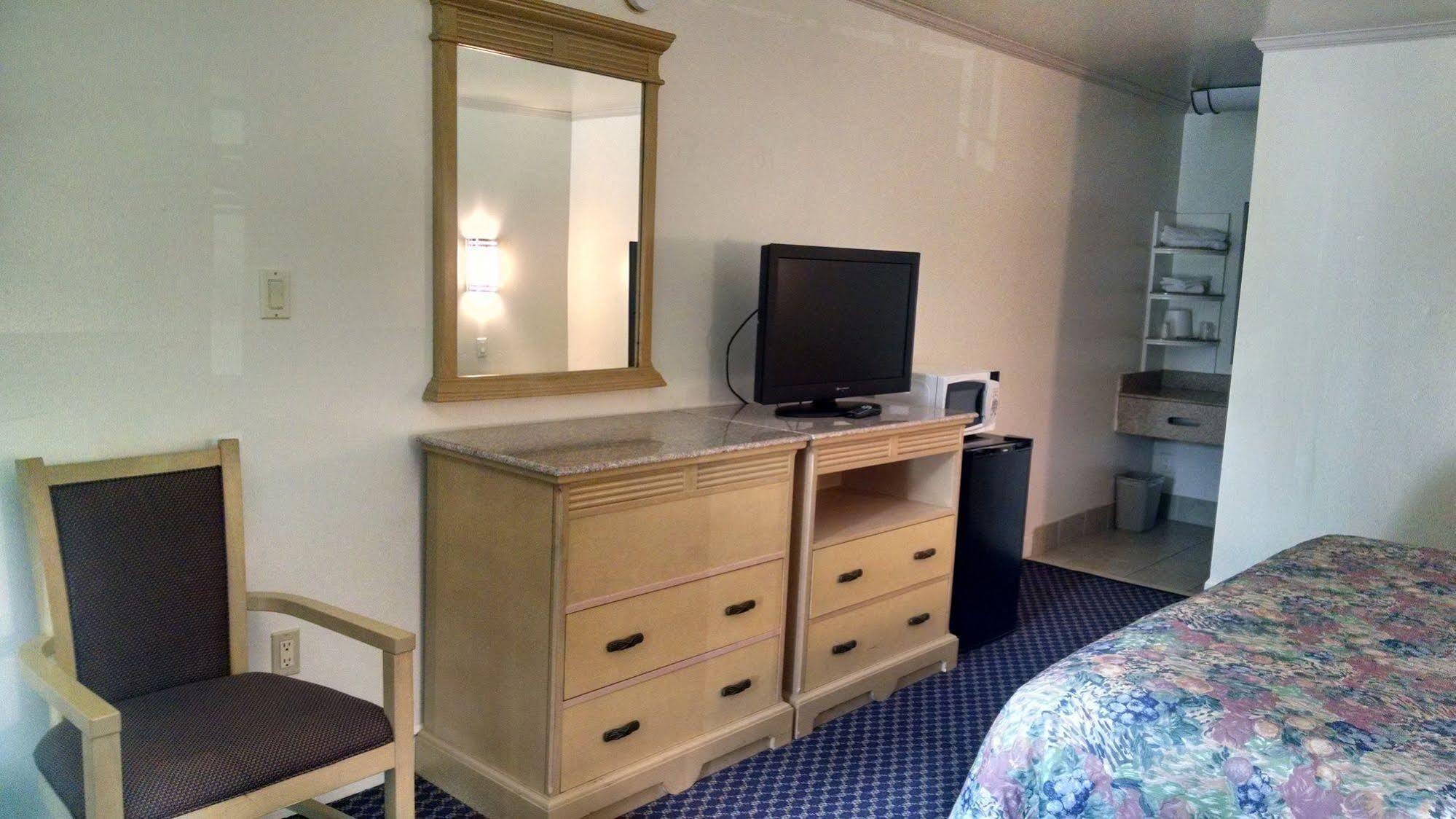 Budget Lodge Newport News Buitenkant foto